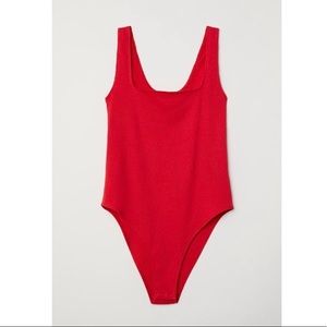 H&M RED RIBBED BODYSUIT SIZE SMALL